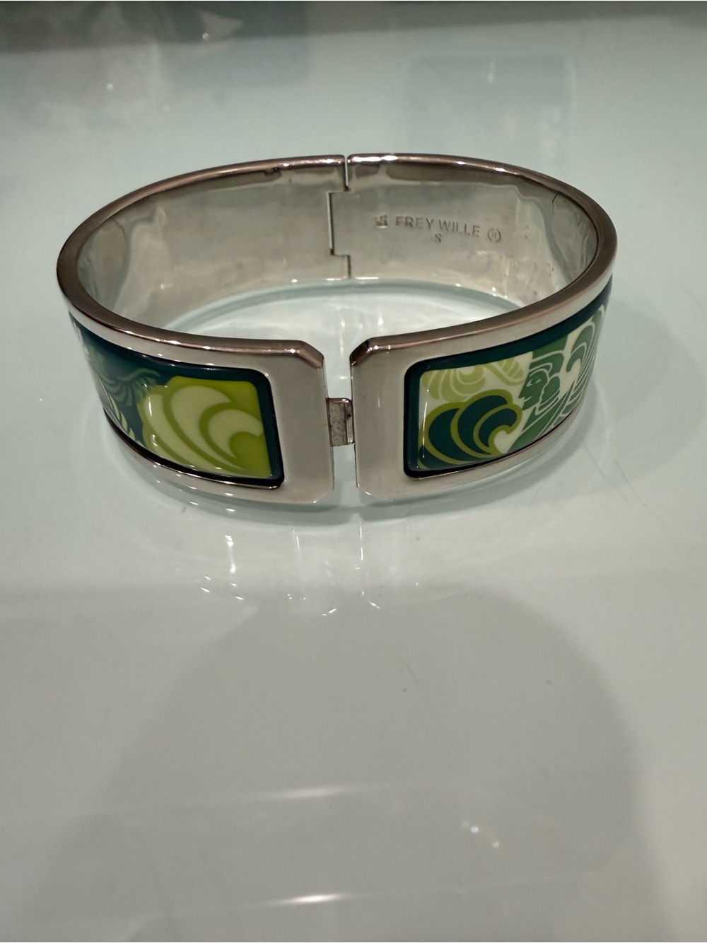 Frey Wille hinge bangle small
